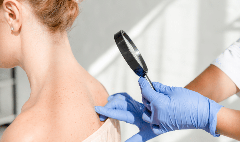what is the difference between dermatology and medical dermatology